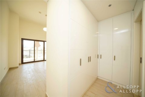 Apartment in Al Andalus, Jumeirah Golf Estates, Dubai 3 bedrooms, 219 sq.m. № 75722 - photo 8