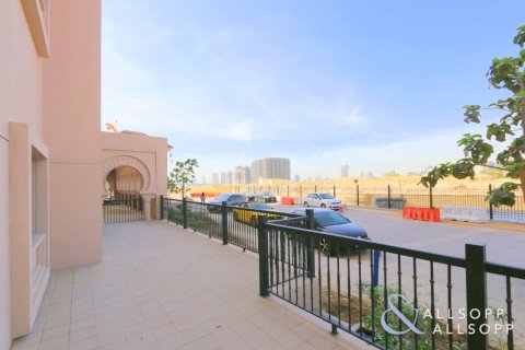 Apartment in Al Andalus, Jumeirah Golf Estates, Dubai 3 bedrooms, 219 sq.m. № 75722 - photo 1