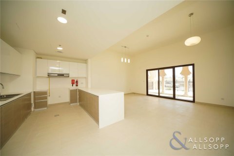 Apartment in Al Andalus, Jumeirah Golf Estates, Dubai 3 bedrooms, 219 sq.m. № 75722 - photo 3