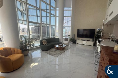 Appartement à Jumeirah Lake Towers, Dubai, 2 chambres, 181 m², № 75711 - photo 1