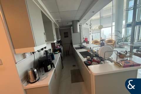 Appartement à Jumeirah Lake Towers, Dubai, 2 chambres, 181 m², № 75711 - photo 8