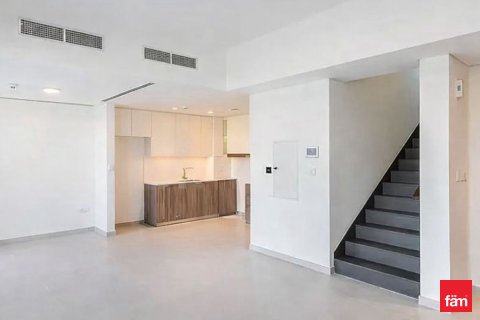 Таунхаус в Дубае, 3 спальни, 173.9м², № 100251
