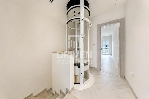 Townhouse in Jumeirah Village Triangle, Dubai 2 bedrooms, 180.05 sq.m. № 138226 - photo 9