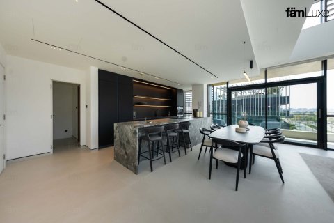 Apartment in Al Wasl, Dubai 4 bedrooms, 323.6 sq.m. № 4354 - photo 5