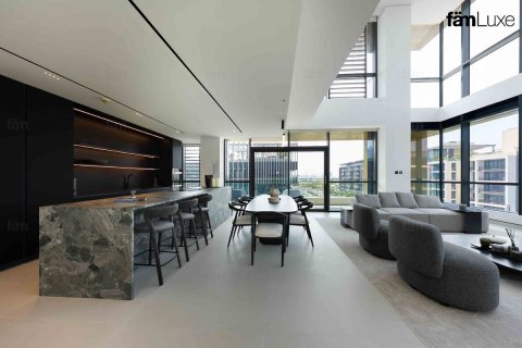 Apartment in Al Wasl, Dubai 4 bedrooms, 323.6 sq.m. № 4354 - photo 3