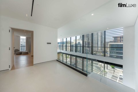 Apartment in Al Wasl, Dubai 4 bedrooms, 323.6 sq.m. № 4354 - photo 23