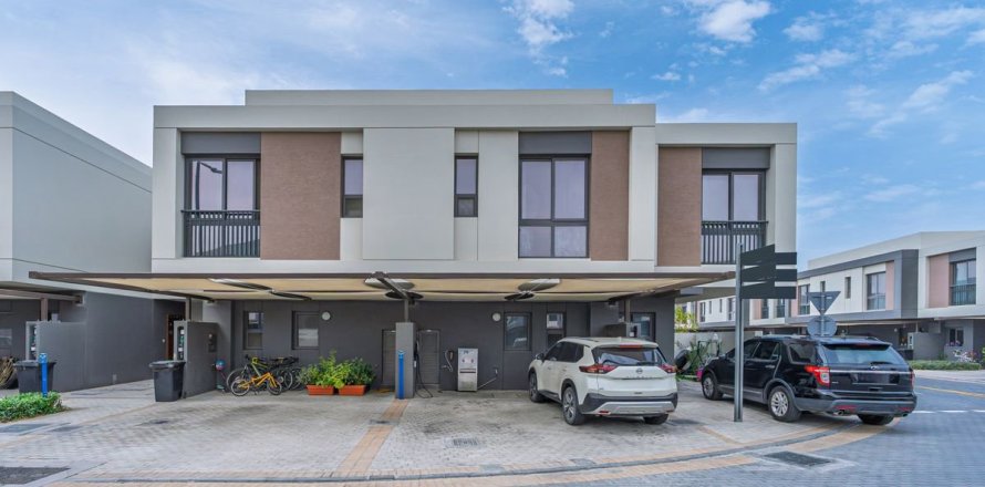 Villa en Dubai, 4 dormitorios, 227.5 m², № 76133