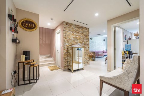 Villa en Dubai, 4 dormitorios, 227.5 m², № 76133 - foto 8