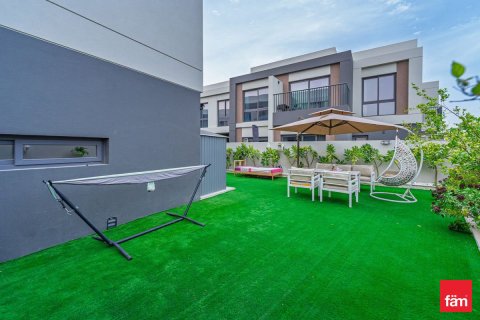 Villa en Dubai, 4 dormitorios, 227.5 m², № 76133 - foto 2