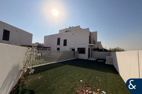 Villa in DAMAC Hills (Akoya by DAMAC), Dubai 3 bedrooms, 175 sq.m. № 76205 - photo 30
