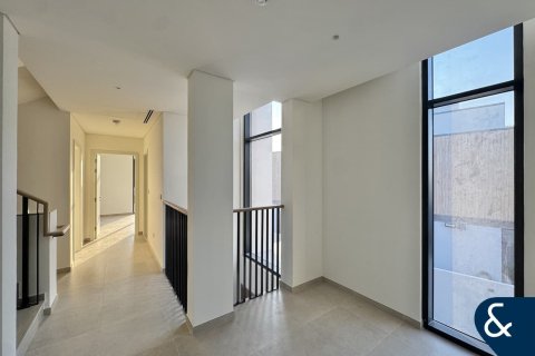 Villa in Mudon, Dubai 4 bedrooms, 277 sq.m. № 76204 - photo 12