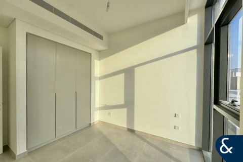 Villa in Mudon, Dubai 4 bedrooms, 277 sq.m. № 76204 - photo 20