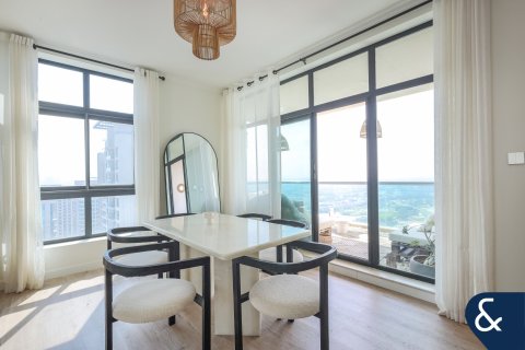 Купить квартиру в The Views, Дубай: 2 спальни, 145м², № 91583 - фото 5