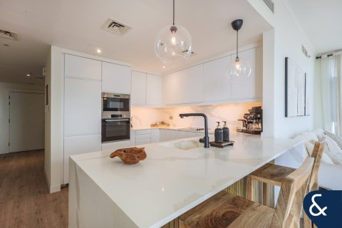 Квартира в The Views, Дубай, 2 спальни, 145м², № 91583