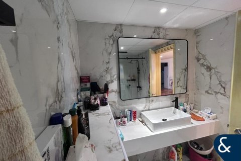 Apartment in Jumeirah Lake Towers, Dubai 1 bedroom, 111 sq.m. № 91597 - photo 13