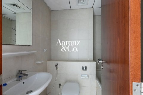 Apartamento en Icon Tower 2, Jumeirah Lake Towers, Dubai, 2 dormitorios, 122 m², № 142040 - foto 10