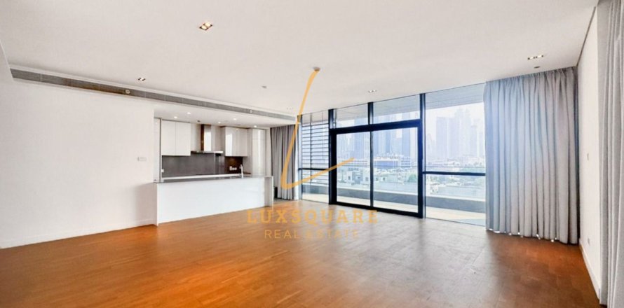 Apartment in Al Wasl, Dubai 3 bedrooms, 205 sq.m. № 142036