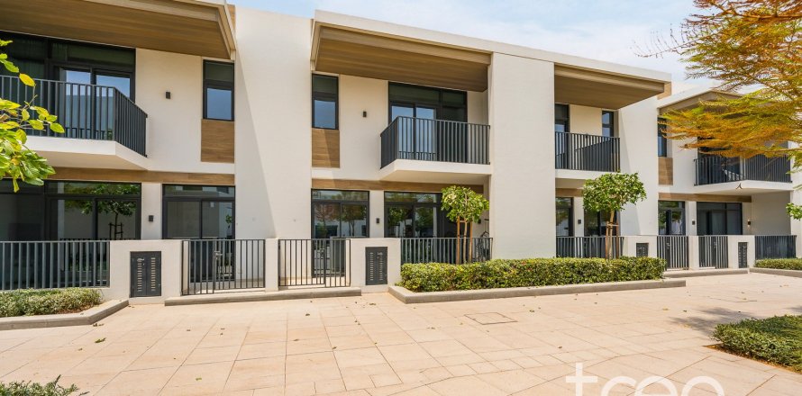 Townhouse in Arabian Ranches 3, Dubai 3 bedrooms, 201.23 sq.m. № 124743