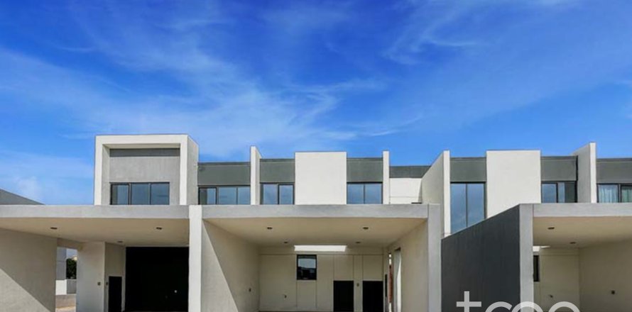 Townhouse in Dubai 3 bedrooms, 181.25 sq.m. № 124744