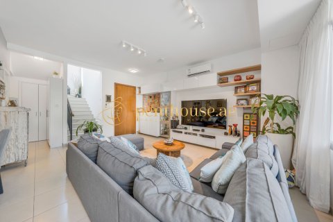 Townhouse in Town Square, Dubai 3 bedrooms, 206 sq.m. № 16048 - photo 3