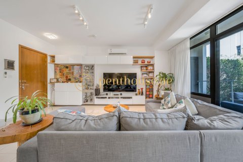 Townhouse in Town Square, Dubai 3 bedrooms, 206 sq.m. № 16048 - photo 2