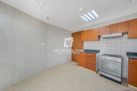 Apartamento en Jumeirah Lake Towers, Dubai, 2 dormitorios, 147 m², № 16047 - foto 20
