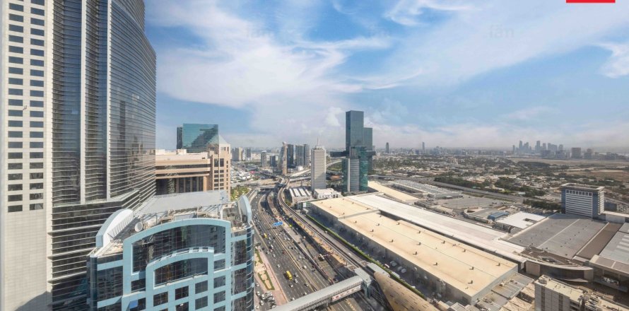 Apartment in Sheikh Zayed Road, Dubai 2 bedrooms, 108 sq.m. № 84180
