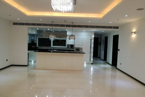 Appartement à Tiara Residences, Palm Jumeirah, Dubai, 2 chambres, 172 m², № 60991 - photo 3