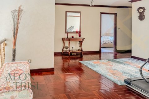 Villa en Saheel, Arabian Ranches, Dubai, 5 dormitorios, 868 m², № 60988 - foto 2