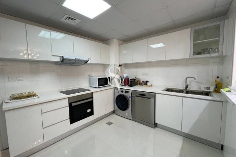 Duplex in Marina Wharf, Dubai Marina, Dubai 2 bedrooms, 191 sq.m. № 115587 - photo 15