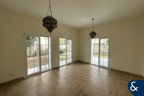 Villa in Arabian Ranches, Dubai 4 bedrooms, 279 sq.m. № 74424 - photo 24