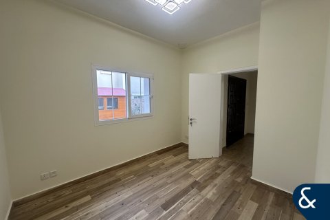 Villa in Arabian Ranches, Dubai 4 bedrooms, 279 sq.m. № 74424 - photo 16