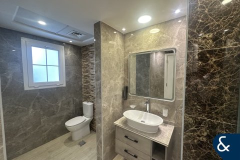 Villa in Arabian Ranches, Dubai 4 bedrooms, 279 sq.m. № 74424 - photo 5