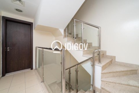 Adosado en Al Barsha South, Al Barsha, Dubai, 4 dormitorios, 132.57 m², № 121077 - foto 20