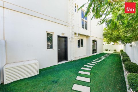 Townhouse in Dubai 3 bedrooms, 303.4 sq.m. № 94804