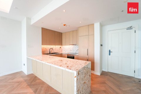 Снять в аренду квартиру в Аль-Барше, Дубай: 2 спальни, 139.5м², № 94806 - фото 2