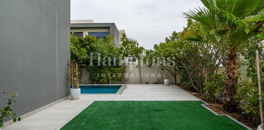 Villa in Maple at Dubai Hills Estate, Dubai Hills Estate, Dubai 4 bedrooms, 327.297 sq.m. № 12628