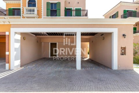 Villa en Jumeirah, Dubai, 4 dormitorios, 450.21 m², № 125232 - foto 22