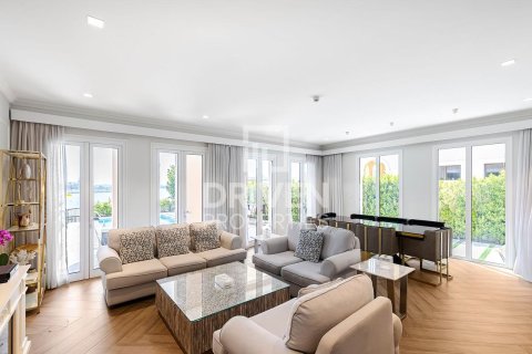 Villa en Jumeirah, Dubai, 4 dormitorios, 450.21 m², № 125232 - foto 3