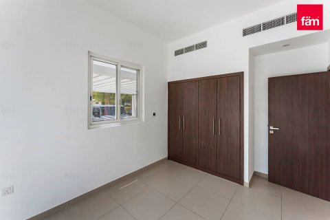 Снять в аренду таунхаус в Дубае: 4 спальни, 235.5м², № 46887 - фото 8