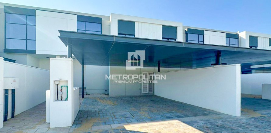Townhouse in Al Furjan, Dubai 3 bedrooms, 244 sq.m. № 15213