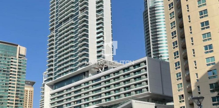 Apartment in Vida Residences Dubai Marina, Dubai Marina, Dubai 3 bedrooms, 155 sq.m. № 15214