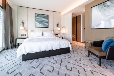 Снять в аренду квартиру в Dubai Creek Harbour (The Lagoons), Дубай: 3 спальни, 196.58274800м², № 102353 - фото 3