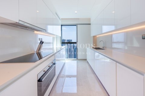 Снять в аренду квартиру в Dubai Creek Harbour (The Lagoons), Дубай: 3 спальни, 196.58274800м², № 102353 - фото 7