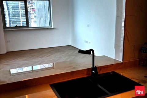 Снять в аренду квартиру в Бизнес-Бэе, Дубай: 1 спальня, 80.8м², № 90314 - фото 4