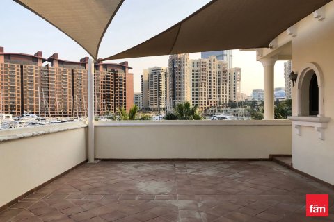 Villa en Palm Jumeirah, Dubai, 6 dormitorios, 1241.6 m², № 84657 - foto 10