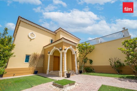 Villa en Dubai, 4 dormitorios, 759.1 m², № 41833 - foto 25