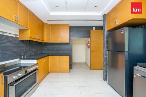 Villa en Dubai, 4 dormitorios, 759.1 m², № 41833 - foto 9