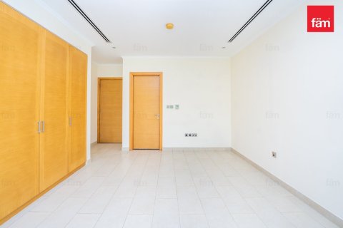 Villa en Dubai, 4 dormitorios, 759.1 m², № 41833 - foto 20