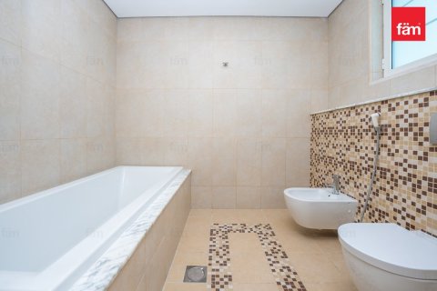 Villa en Dubai, 4 dormitorios, 759.1 m², № 41833 - foto 22